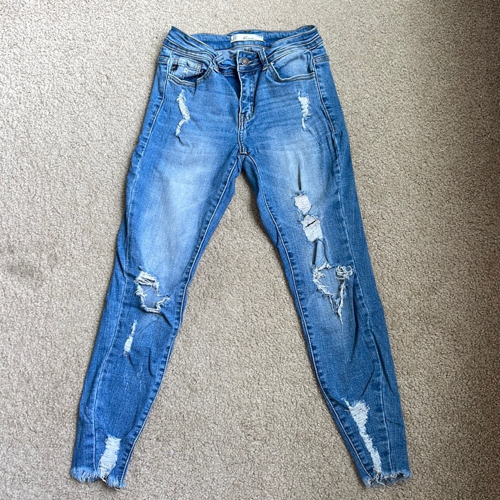 KanCan Midrise destructed ankle skinny